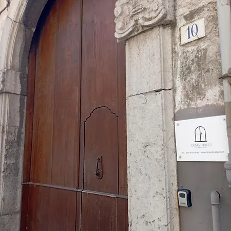 Domus Carucci Apartment *